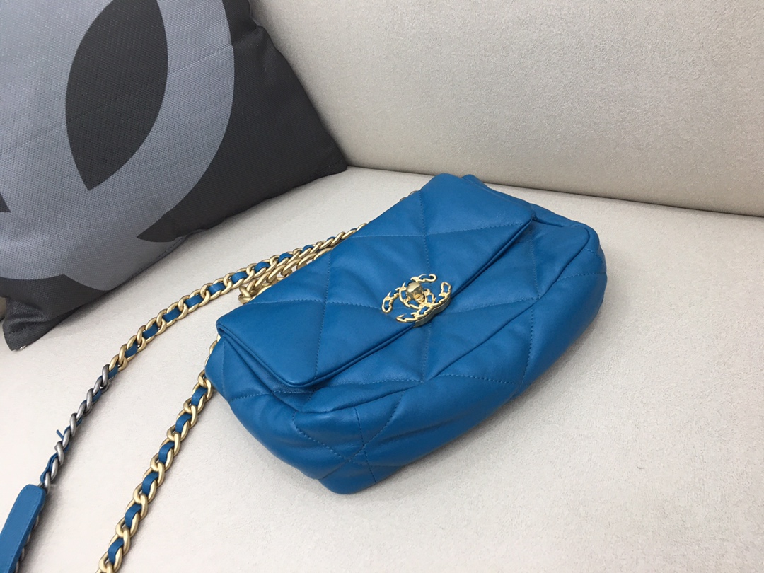 Lambskin 19 Handbag Flap Bag AS1160 Ocean Blue